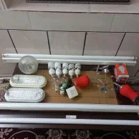 تعدادی مهتابی وحباب لامپ ولوستر باهم یکجا۱/۵۵۰ت