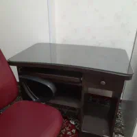 صندلی اداری و میز کامپیوتر همراه شیشه روی میز|میز تحریر و کامپیوتر|تهران, استقلال|دیوار
