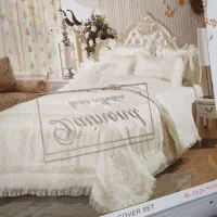 روتختی کار دست سفید با جعبه