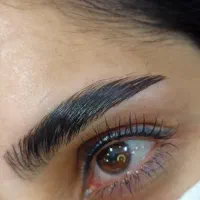 خدمات مژه و ابرو(اکستنشن،لیفت و لمینت،کاشت هیدن)
