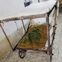 گاری چهار چرخ