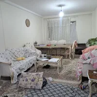 88متری/طبقه اول مجتمع  گلستان/پارکینگ دار(هوشیار)