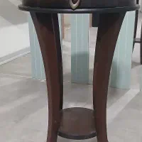 میز تلفن طرح ایفل گرد