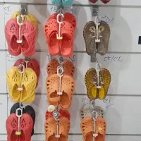 دمپایی ساحلی و بالشتک ایمنی ارسال رایگان