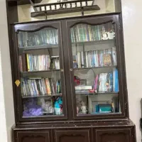 کتابخانه بسیار جا دار