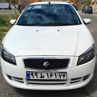 راننده با خودرو رانا پلاس