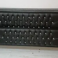 تاج تخت چرم