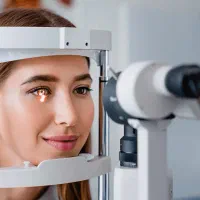 استخدام اپتومتریست