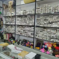 مغازه  خرازی و گل با دکور شیک