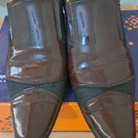 کفش تمام چرم ورنی شماره.   ۴۰