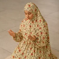 انواع چادر نماز و میزبان .کودری .وال. نگین .تترون|لباس|مشهد, حرم مطهر رضوی|دیوار