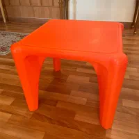 میز کودک مربع