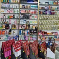 واگذاری مغازه لوازم آرایشی وجذب فروشنده خانم