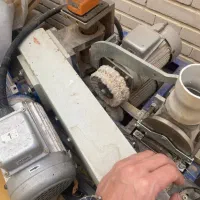 لبه چسبان