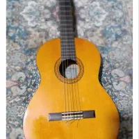 گیتار یاماها c40