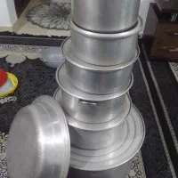 سلام ۶ عدد قابلمه و ۱عدد آبکش و۱عدد سینی استیل