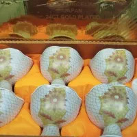 بستنی خوری و شکلات خوری خارجی