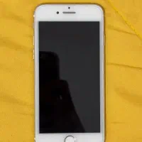 ایفون 6 باطری ۱۰۰ فینگر تاچ سالم گوشی خیلی تمیز