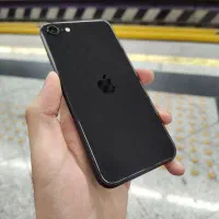 آیفون se 2020 128G