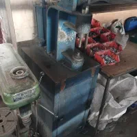 کارگر برای لنت کوبی ولوازم خودروهای سنگین