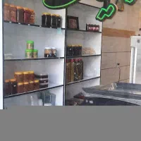 فروشنده خانوم