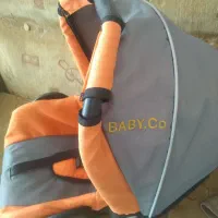 کریر وآغوش گیر کودک