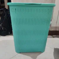 سبد رخت لیمون نیلی سالم بدون شکستگی