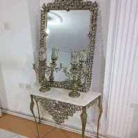 آینه و شمعدان برنجی