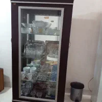 کمدویترینی