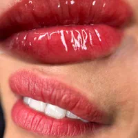 شیدلب شیدینگ لب تینت لب|خدمات آرایشگری و زیبایی|اصفهان, باغ نگاره|دیوار