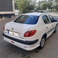 پژو ۲۰۶ صندوقدار v8دریچه سیمی|خودرو سواری و وانت|اصفهان, شهرک صنعتی امیرکبیر (شاپور جدید)|دیوار