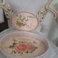 ظرف و سینی و کفش ورزشی