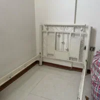 تخت فرفوژر و میز عسلی فرفوژر|تخت و سرویس خواب|شیراز, کوزه گری|دیوار
