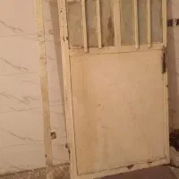 در اتاق در حد نو