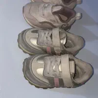 تعدادی کفش دخترانه درحد نو هرجفت ۳۰۰هزارتومان