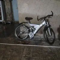 دوچرخه کاملا سالم