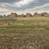 زمین۱۰۷متری