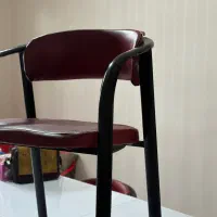 صندلی چرمی اداری و آموزشی دستهفلزی