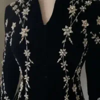 دوخت ملیله روی لباس پذیرفته میشود|لباس|پیشوا, |دیوار