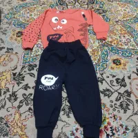 تعدادی لباس بچه گانه زیر دو تا 2سال