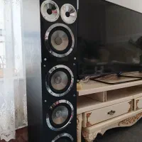 یک جفت اسپیکر خانگی