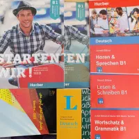 مجموعه کتابهای آلمانی سطح B1 به همراه هدیه