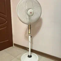 پنکه پارس خزر ایستاده