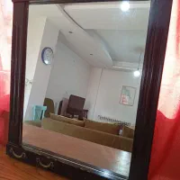 آینه دیواری.