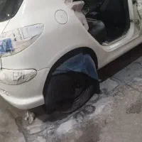 نقاشی خودرو و شاگرد صافکار