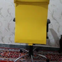 صندلی چرخ داره چرم|صندلی و نیمکت|قزوین, |دیوار