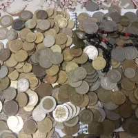 سکه های فلزی قدیمی از یک ریال تا به بالا