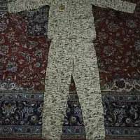 لباس نظامی نو تمیز|لباس|همدان, |دیوار