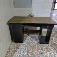 میز کامپیوتر یا تحریر در حد نو