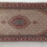 پشتی دیواری زیبا با روکش فرش ماشینی